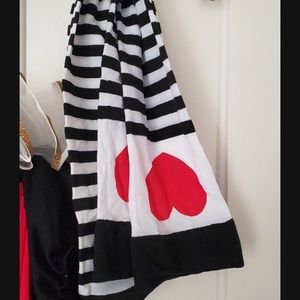 New Halloween costume never worn